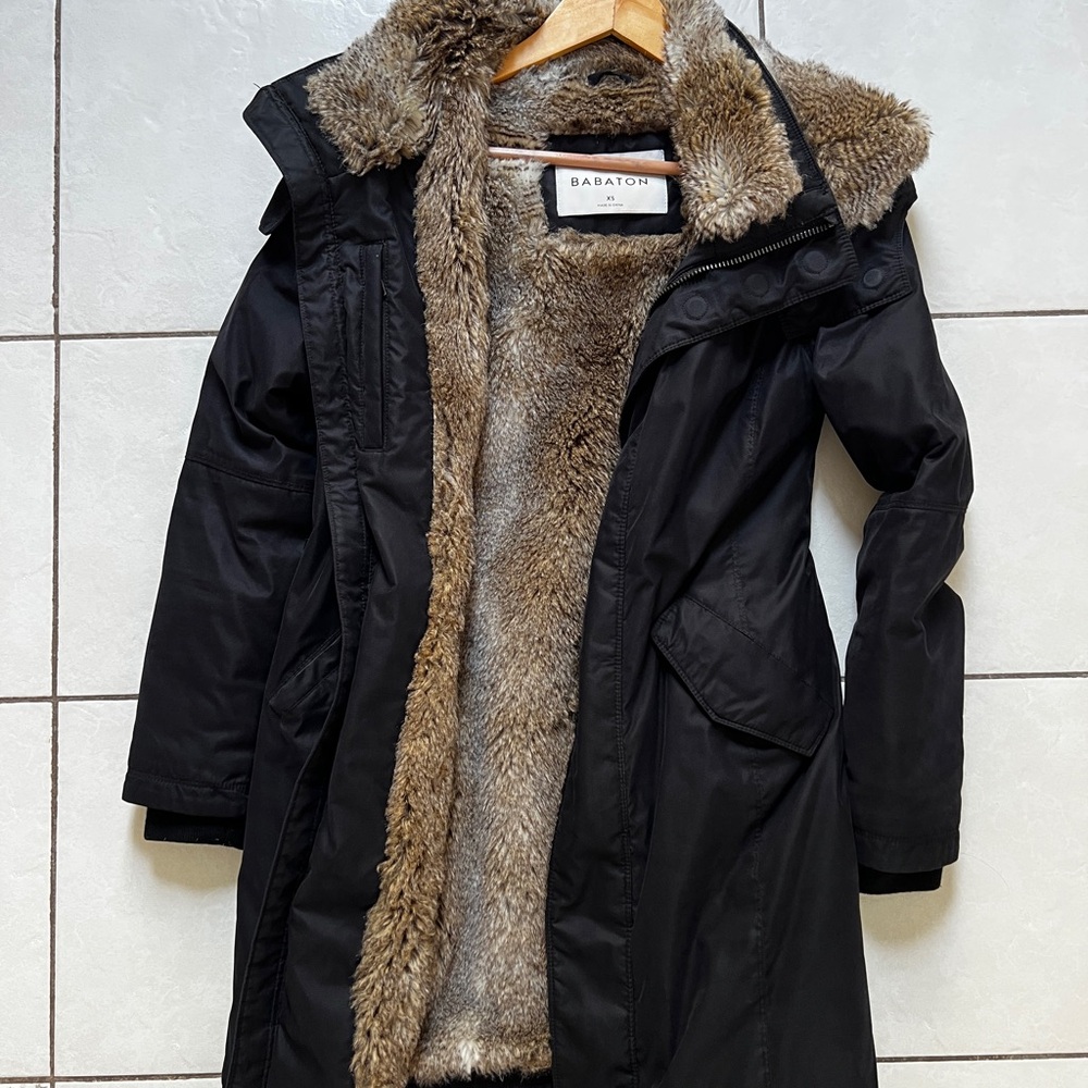 Aritzia Oskar Parka Black Jacket with Brown Lining